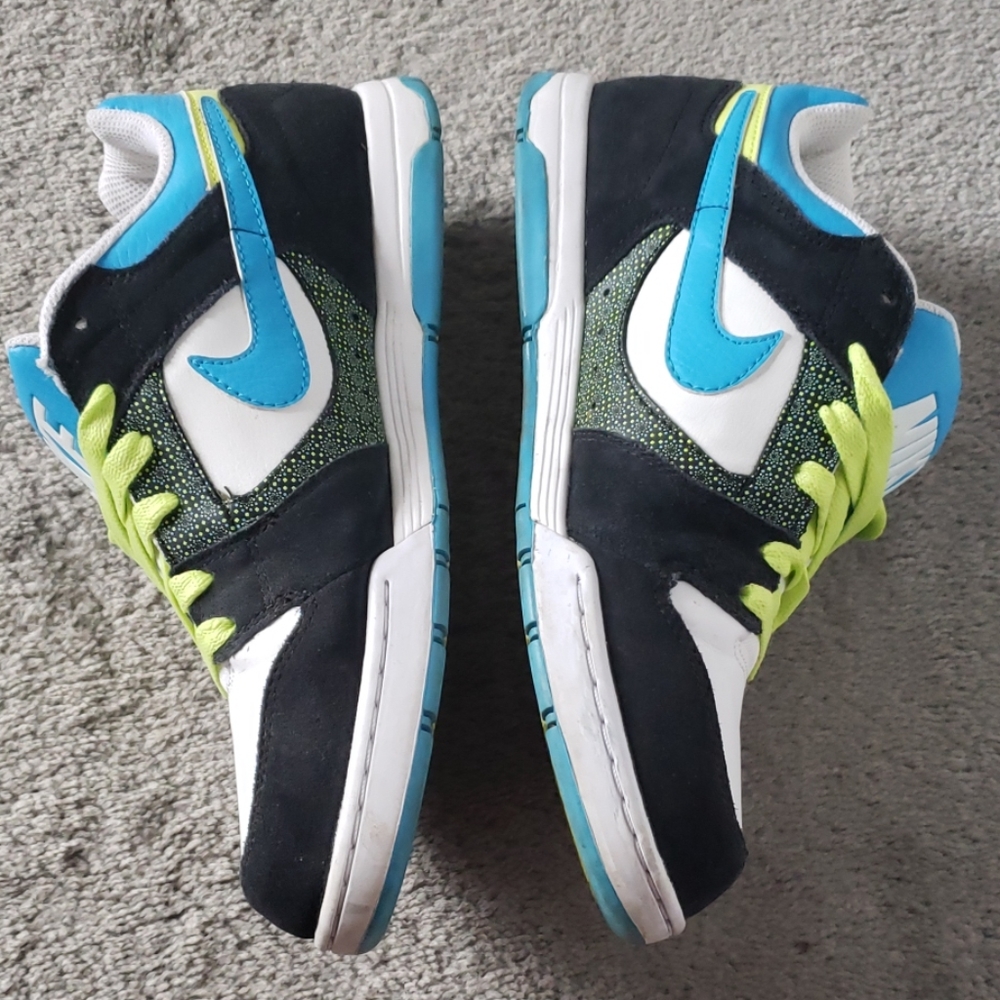 Nike Air